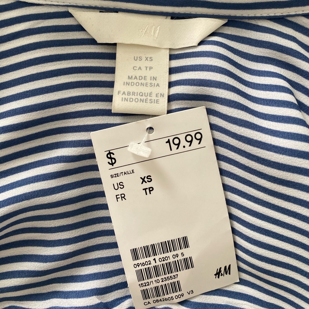 H&M striped button down - Picture 2 of 3